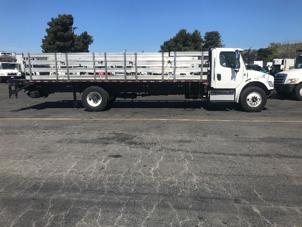 Flatbed Truck-Light and Medium Duty Trucks-Freightliner-2017-M2-West Sacramento-CA-175,699\n\t\tmiles-$ 43,500 - Image 15