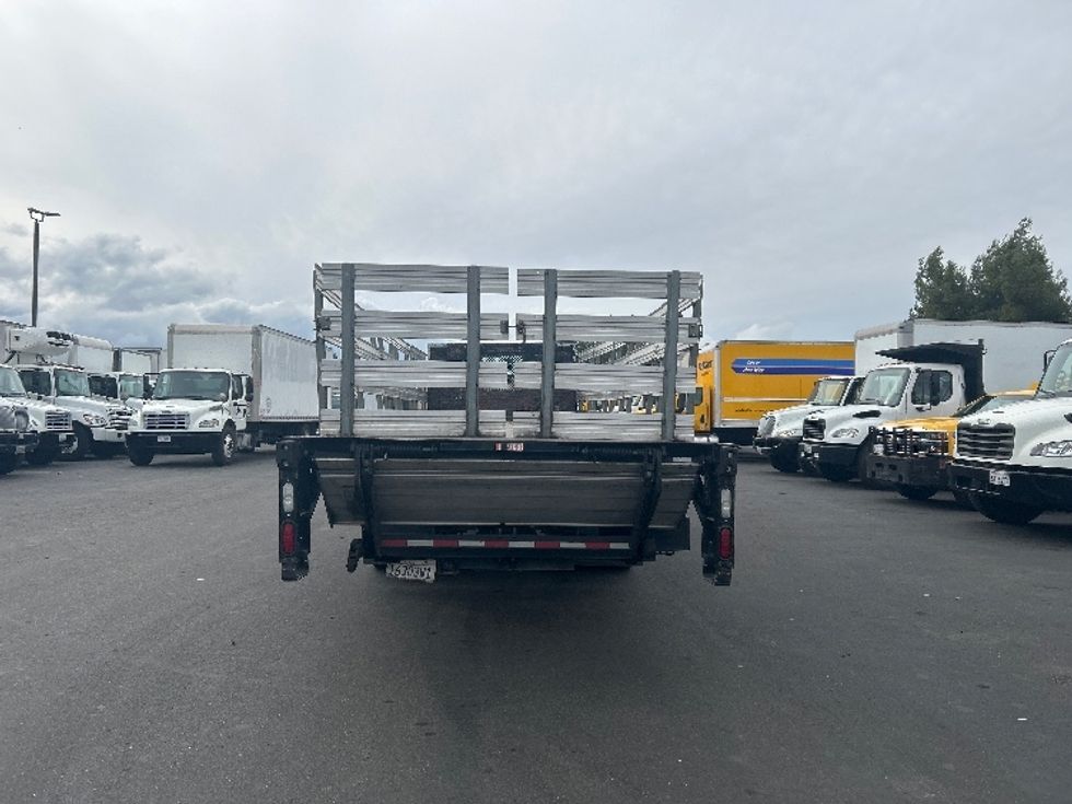 Flatbed Truck-Light and Medium Duty Trucks-Freightliner-2017-M2-West Sacramento-CA-179,188\n\t\tmiles-$ 43,250 - Image 7