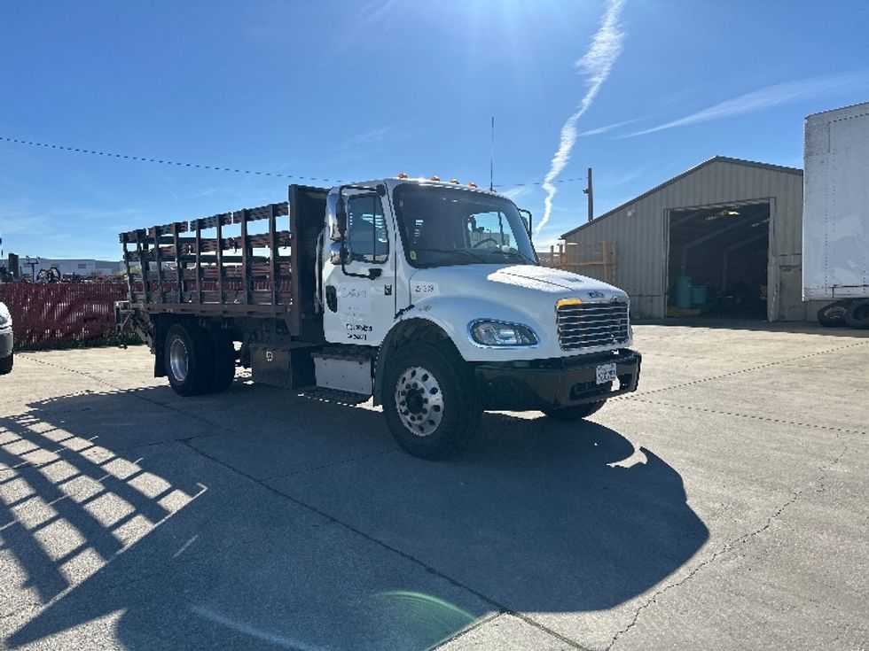 Flatbed Truck-Light and Medium Duty Trucks-Freightliner-2017-M2-West Sacramento-CA-83,462\n\t\tmiles-$ 52,750 - Image 1