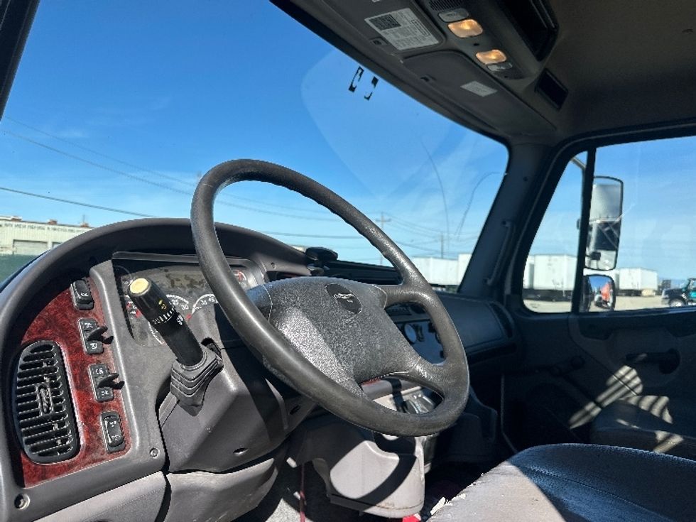 Flatbed Truck-Light and Medium Duty Trucks-Freightliner-2017-M2-West Sacramento-CA-83,462\n\t\tmiles-$ 52,750 - Image 17