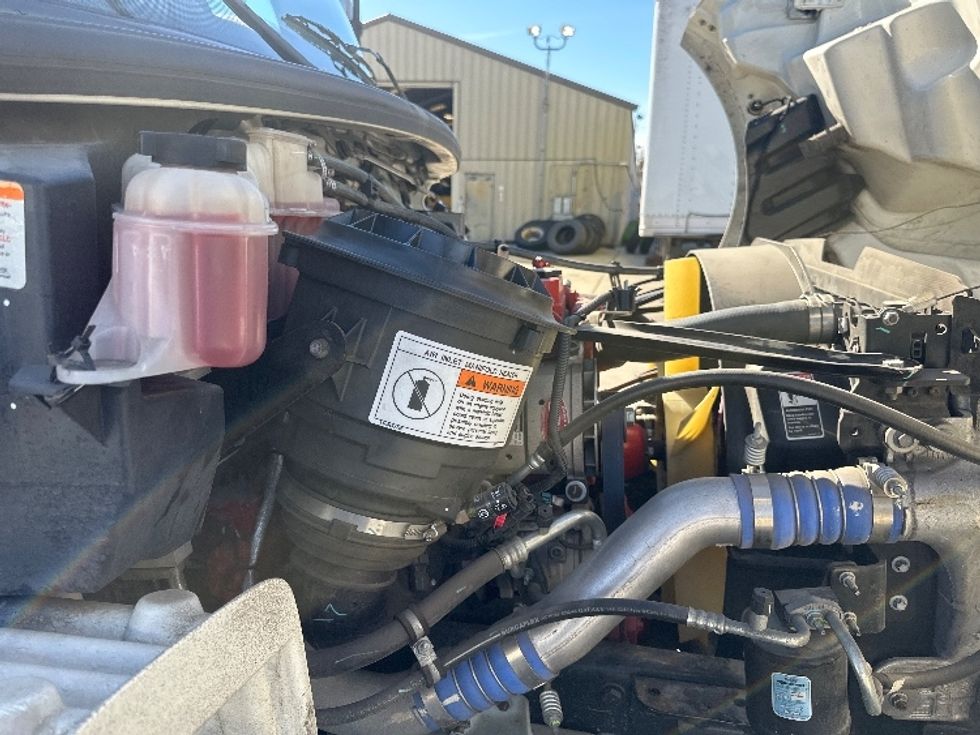 Flatbed Truck-Light and Medium Duty Trucks-Freightliner-2017-M2-West Sacramento-CA-83,462\n\t\tmiles-$ 52,750 - Image 23