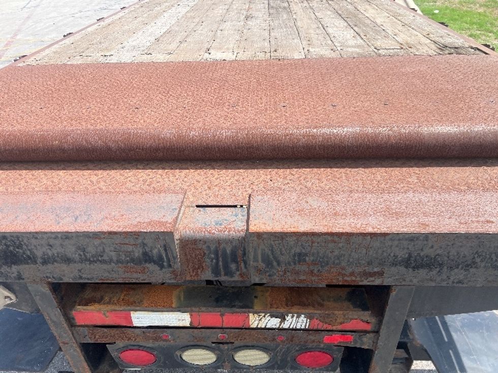 Flatbed Truck-Light and Medium Duty Trucks-Freightliner-2017-M211264S-Austin-TX-136,731\n\t\tmiles-$ 88,000 - Image 10