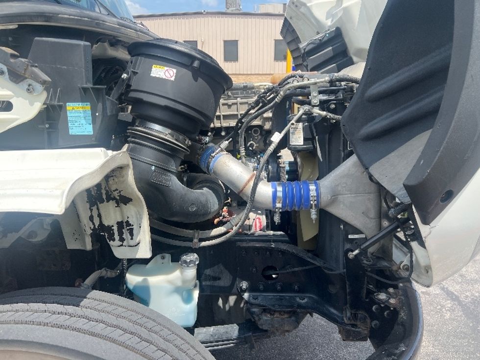 Flatbed Truck-Light and Medium Duty Trucks-Freightliner-2017-M211264S-Austin-TX-136,731\n\t\tmiles-$ 88,000 - Image 21