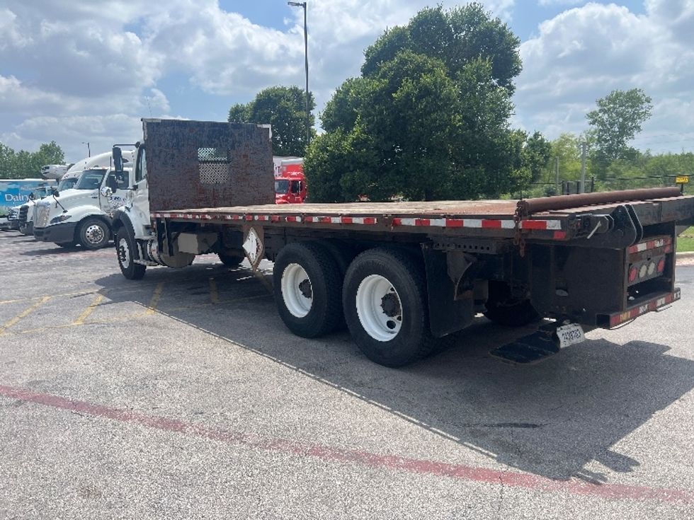 Flatbed Truck-Light and Medium Duty Trucks-Freightliner-2017-M211264S-Austin-TX-136,731\n\t\tmiles-$ 88,000 - Image 6