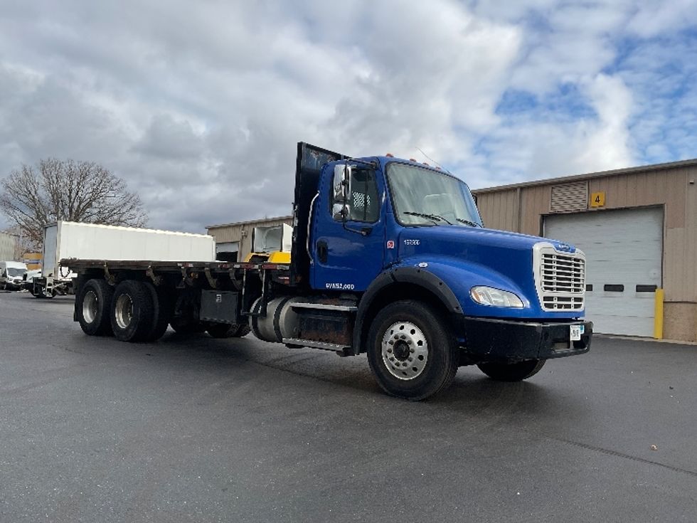 Used Freightliner Flatbed Trucks for Sale in PA Penske Used Trucks