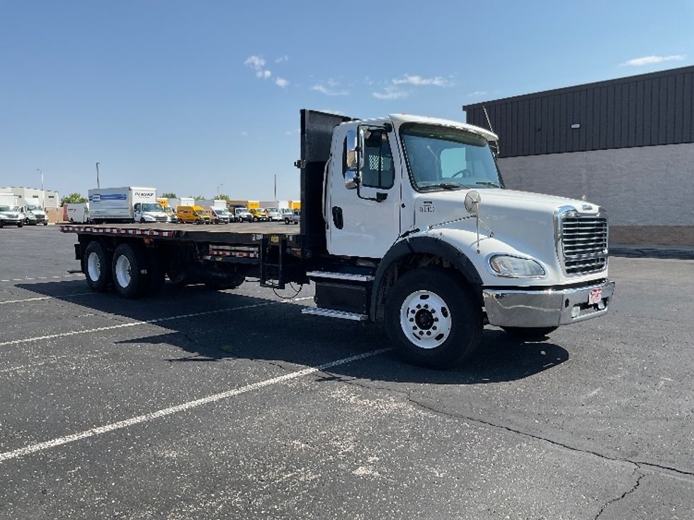 Flatbed Truck-Light and Medium Duty Trucks-Freightliner-2017-M211264S-Colorado Springs-CO-229,773\n\t\tmiles-$ 81,750 - Image 1