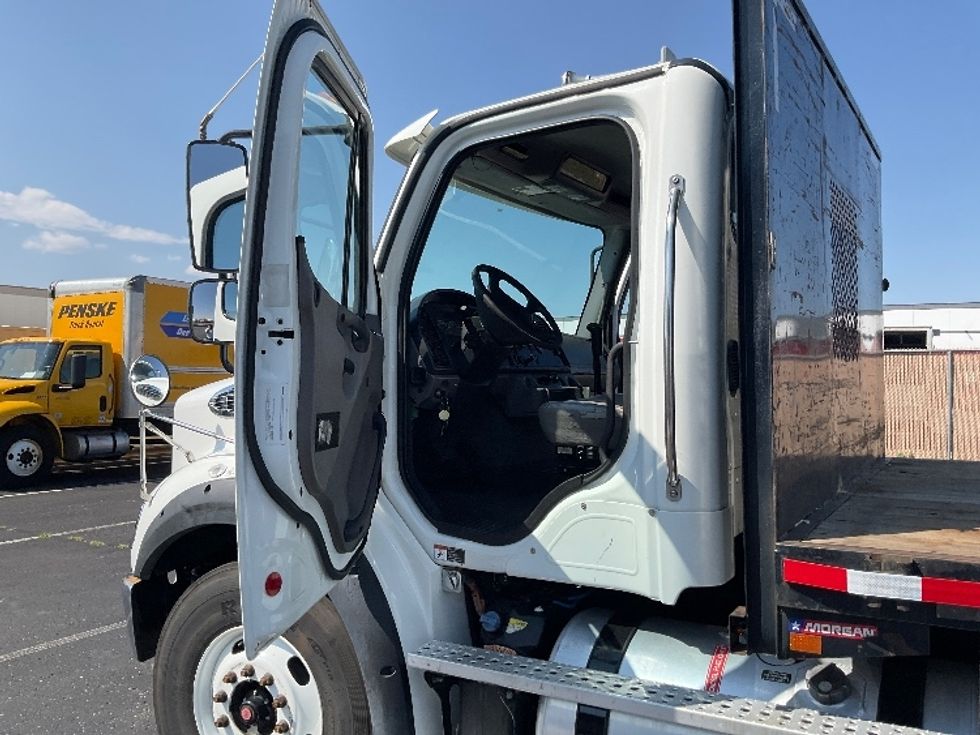 Flatbed Truck-Light and Medium Duty Trucks-Freightliner-2017-M211264S-Colorado Springs-CO-229,773\n\t\tmiles-$ 81,750 - Image 13
