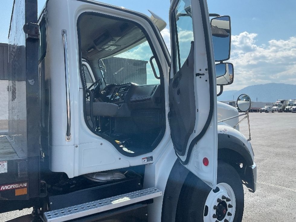 Flatbed Truck-Light and Medium Duty Trucks-Freightliner-2017-M211264S-Colorado Springs-CO-229,773\n\t\tmiles-$ 81,750 - Image 16