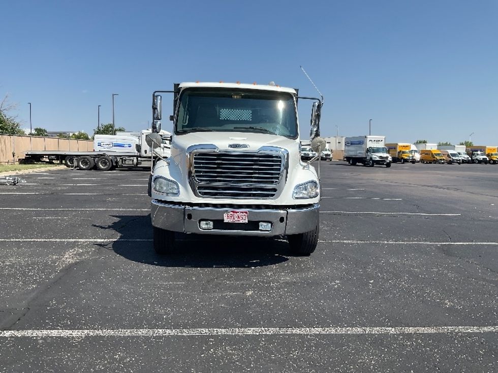 Flatbed Truck-Light and Medium Duty Trucks-Freightliner-2017-M211264S-Colorado Springs-CO-229,773\n\t\tmiles-$ 81,750 - Image 2