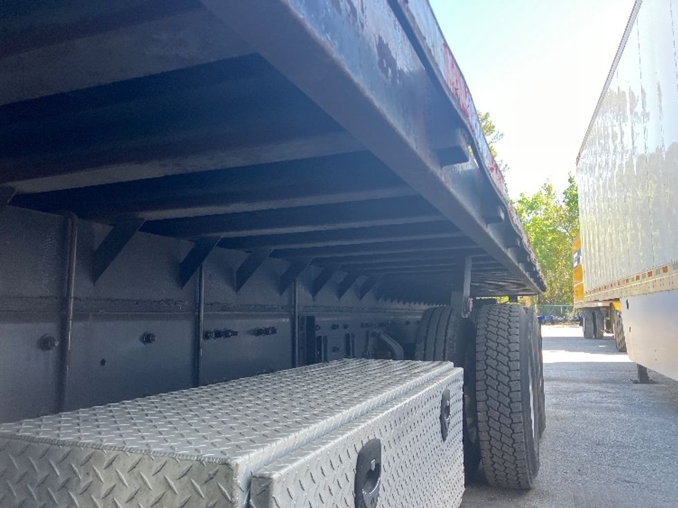 Flatbed Truck-Light and Medium Duty Trucks-Freightliner-2017-M211264S-Daytona Beach-FL-684,494\n\t\tmiles-$ 54,000 - Image 14