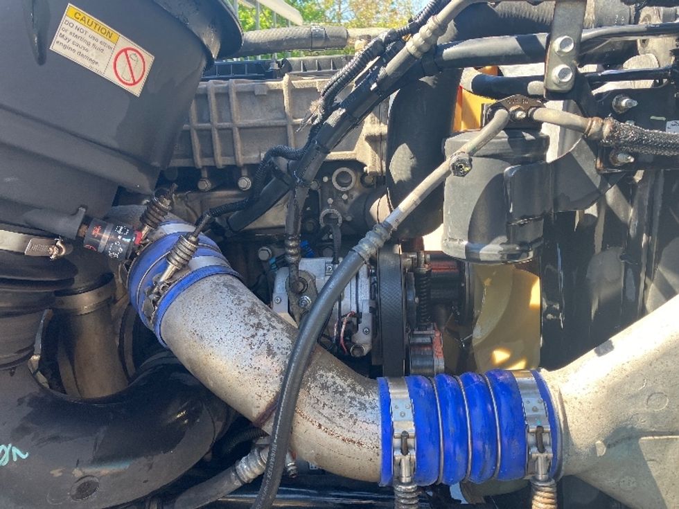 Flatbed Truck-Light and Medium Duty Trucks-Freightliner-2017-M211264S-Daytona Beach-FL-684,494\n\t\tmiles-$ 54,000 - Image 23