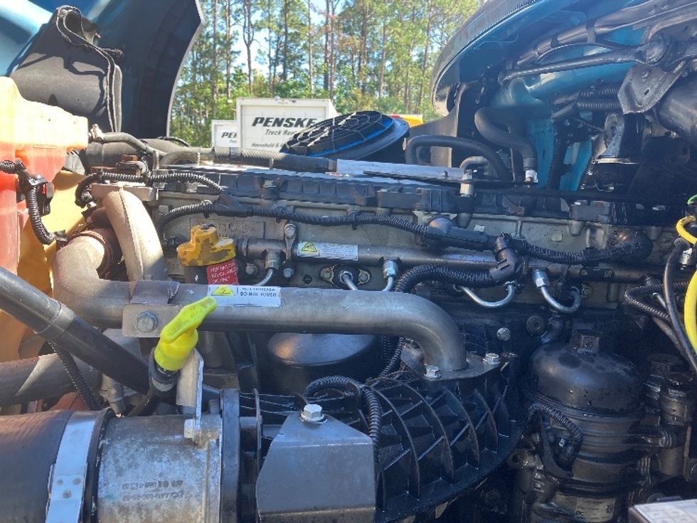 Flatbed Truck-Light and Medium Duty Trucks-Freightliner-2017-M211264S-Daytona Beach-FL-684,494\n\t\tmiles-$ 54,000 - Image 24