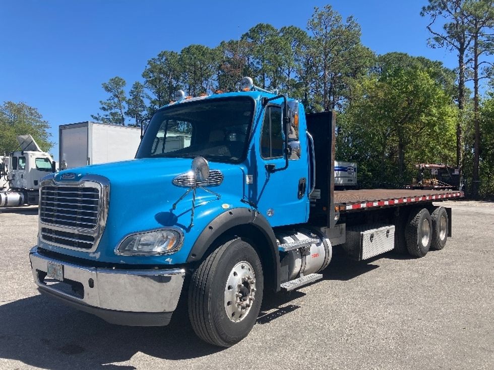 Flatbed Truck-Light and Medium Duty Trucks-Freightliner-2017-M211264S-Daytona Beach-FL-684,494\n\t\tmiles-$ 54,000 - Image 3