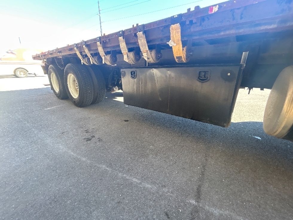 Flatbed Truck-Light and Medium Duty Trucks-Freightliner-2017-M211264S-Lowell-AR-113,456\n\t\tmiles-$ 94,250 - Image 10