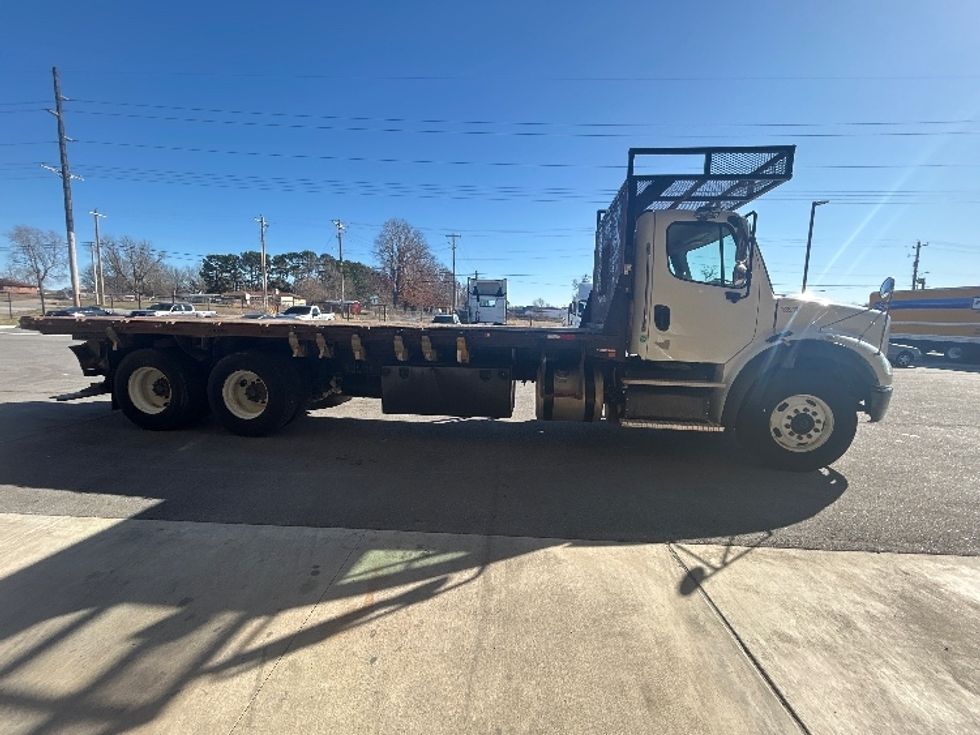 Flatbed Truck-Light and Medium Duty Trucks-Freightliner-2017-M211264S-Lowell-AR-113,456\n\t\tmiles-$ 94,250 - Image 11
