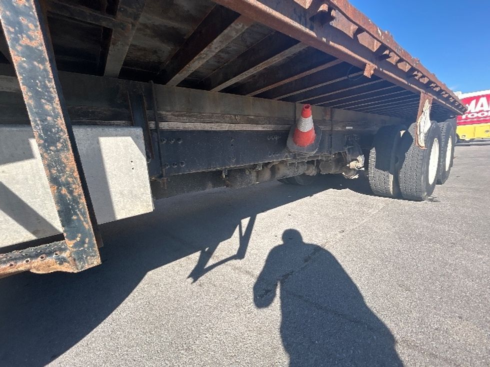 Flatbed Truck-Light and Medium Duty Trucks-Freightliner-2017-M211264S-Lowell-AR-113,456\n\t\tmiles-$ 94,250 - Image 5
