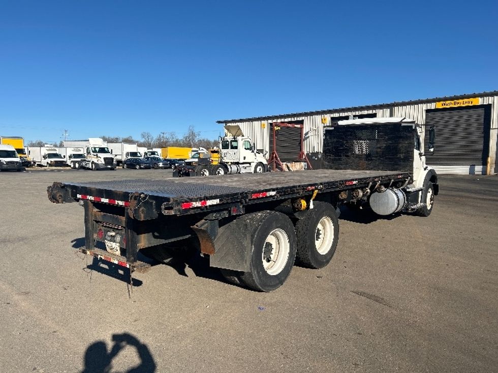 Flatbed Truck-Light and Medium Duty Trucks-Freightliner-2017-M211264S-Mebane-NC-157,649\n\t\tmiles-$ 92,000 - Image 10