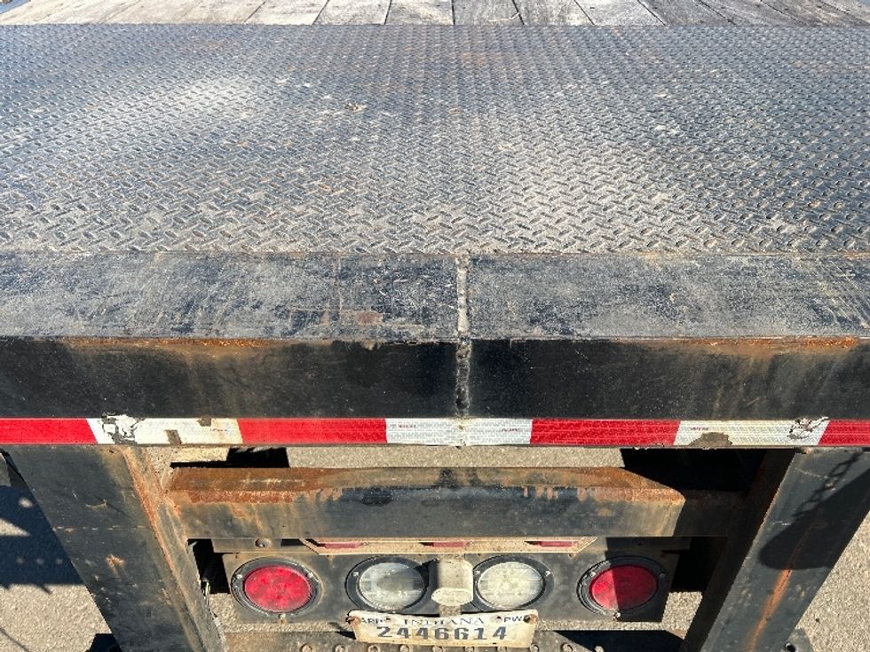 Flatbed Truck-Light and Medium Duty Trucks-Freightliner-2017-M211264S-Mebane-NC-157,649\n\t\tmiles-$ 92,000 - Image 9