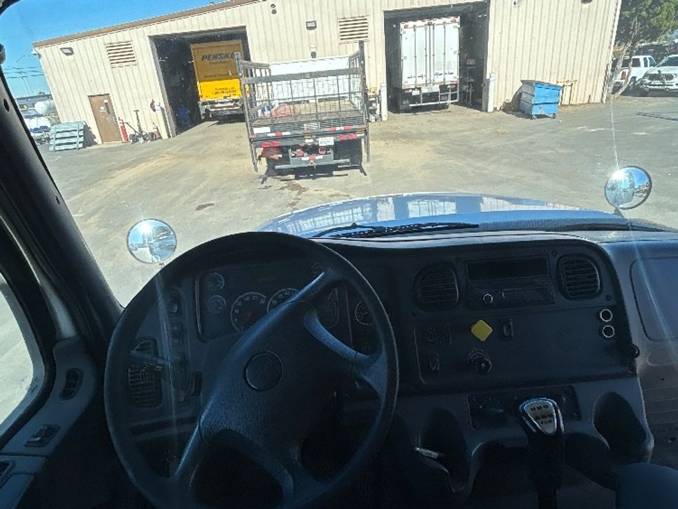 Flatbed Truck-Light and Medium Duty Trucks-Freightliner-2017-M211264S-Santa Maria-CA-211,450\n\t\tmiles-$ 88,000 - Image 14