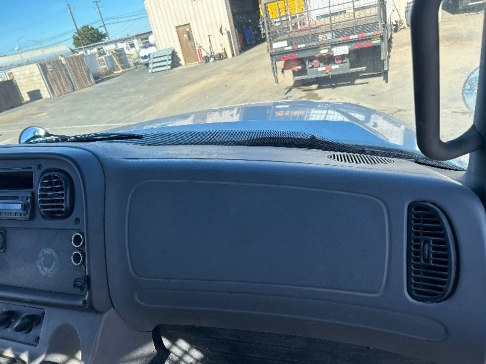 Flatbed Truck-Light and Medium Duty Trucks-Freightliner-2017-M211264S-Santa Maria-CA-211,450\n\t\tmiles-$ 88,000 - Image 17