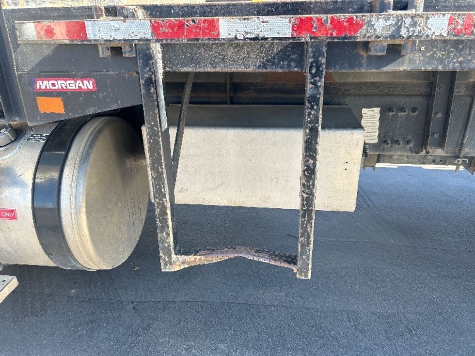 Flatbed Truck-Light and Medium Duty Trucks-Freightliner-2017-M211264S-Santa Maria-CA-211,450\n\t\tmiles-$ 88,000 - Image 23