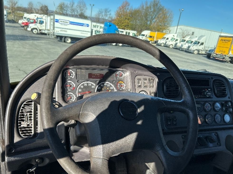 Flatbed Truck-Light and Medium Duty Trucks-Freightliner-2018-114SD-Chattanooga-TN-225,003\n\t\tmiles-$ 100,000 - Image 13