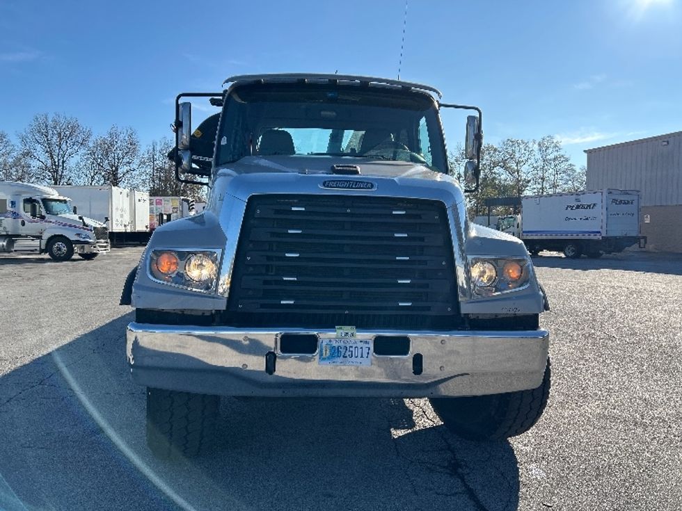 Flatbed Truck-Light and Medium Duty Trucks-Freightliner-2018-114SD-Chattanooga-TN-225,003\n\t\tmiles-$ 100,000 - Image 2