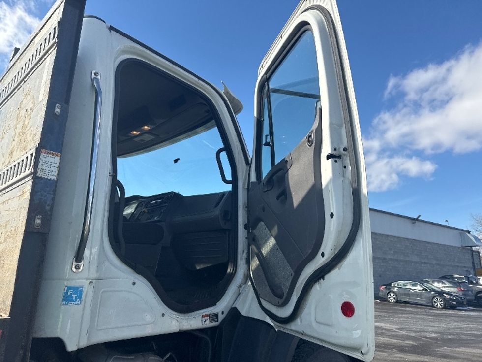 Flatbed Truck-Light and Medium Duty Trucks-Freightliner-2018-114SD-Elmira-NY-288,080\n\t\tmiles-$ 103,750 - Image 15
