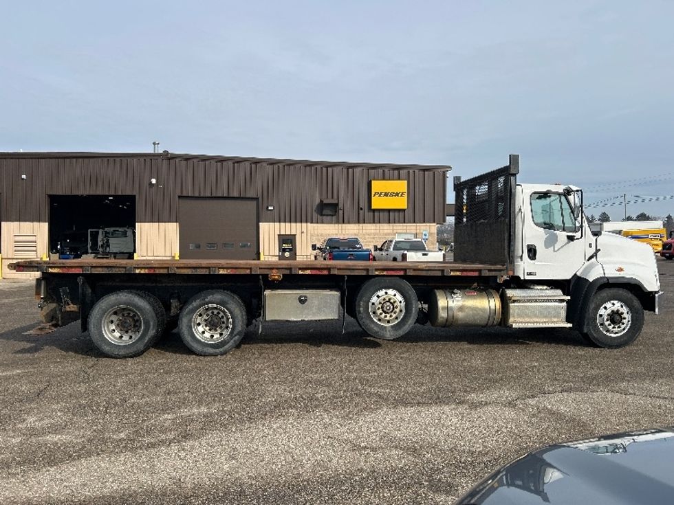Flatbed Truck-Light and Medium Duty Trucks-Freightliner-2018-114SD-Lansing-MI-241,507\n\t\tmiles-$ 102,500 - Image 15