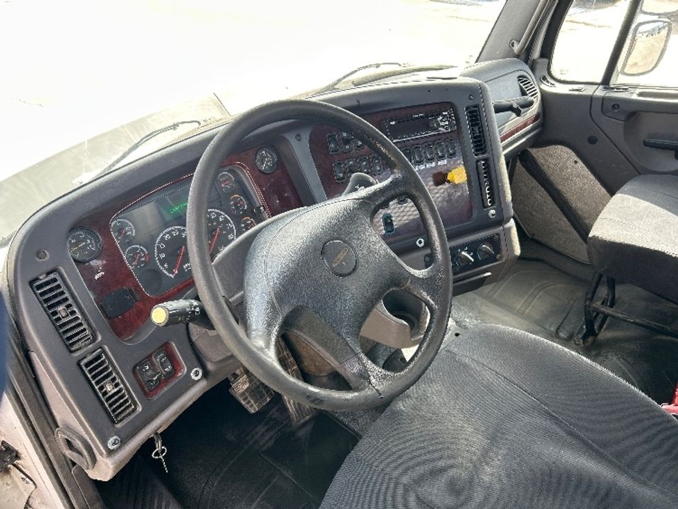 Flatbed Truck-Light and Medium Duty Trucks-Freightliner-2018-114SD-Lansing-MI-241,507\n\t\tmiles-$ 102,500 - Image 17