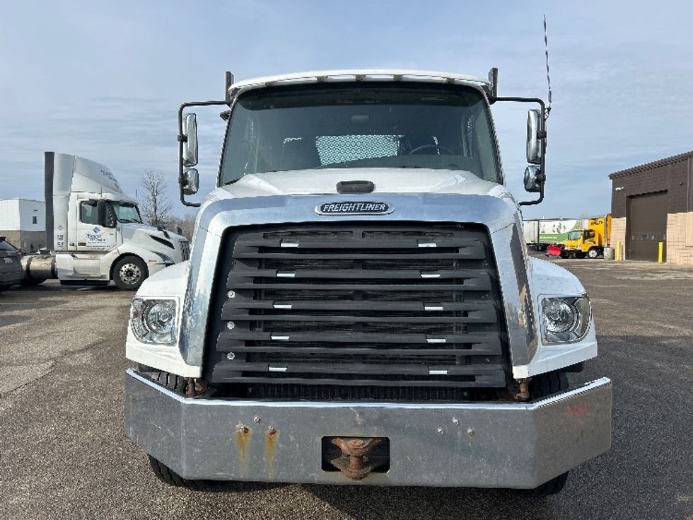 Flatbed Truck-Light and Medium Duty Trucks-Freightliner-2018-114SD-Lansing-MI-241,507\n\t\tmiles-$ 102,500 - Image 2
