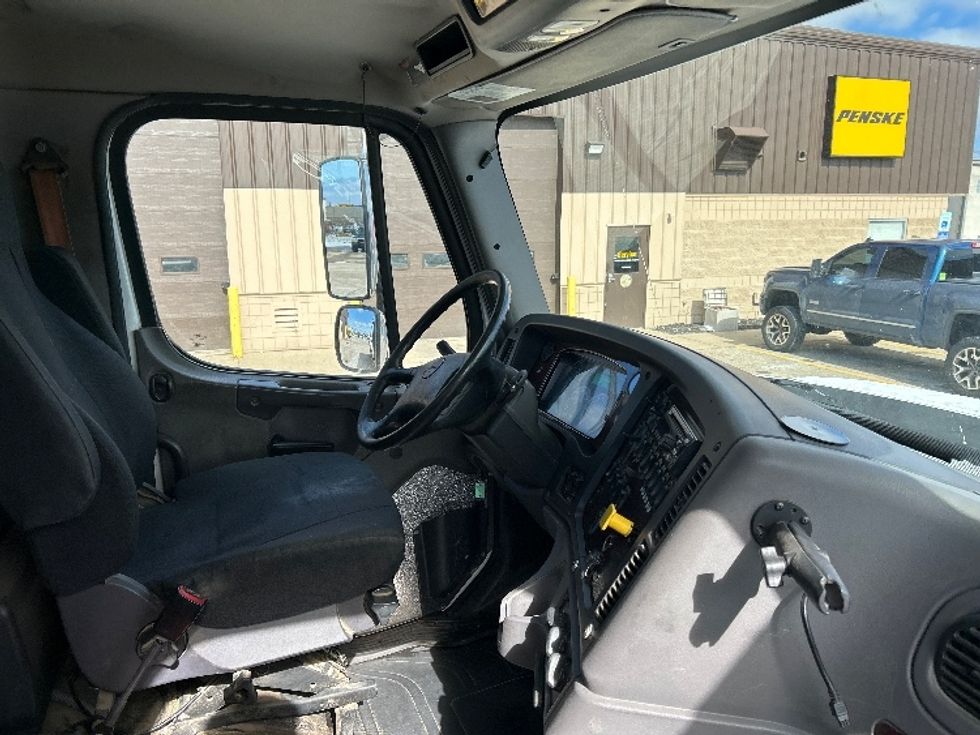 Flatbed Truck-Light and Medium Duty Trucks-Freightliner-2018-114SD-Lansing-MI-241,507\n\t\tmiles-$ 102,500 - Image 22