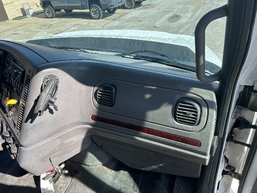 Flatbed Truck-Light and Medium Duty Trucks-Freightliner-2018-114SD-Lansing-MI-272,458\n\t\tmiles-$ 100,750 - Image 21