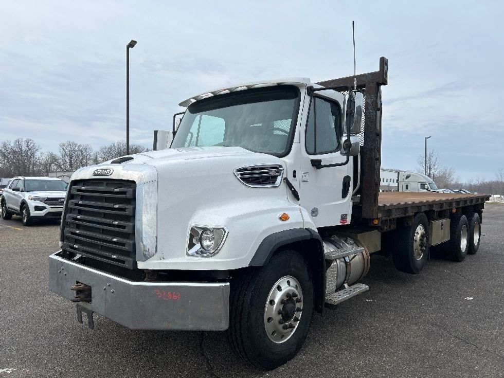 Flatbed Truck-Light and Medium Duty Trucks-Freightliner-2018-114SD-Lansing-MI-272,458\n\t\tmiles-$ 100,750 - Image 3