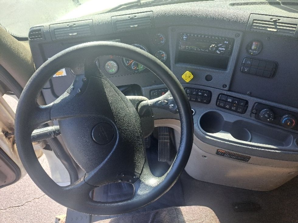 Flatbed Truck-Light and Medium Duty Trucks-Freightliner-2018-Cascadia X12564S-Atlanta-GA-175,303\n\t\tmiles-$ 99,500 - Image 14