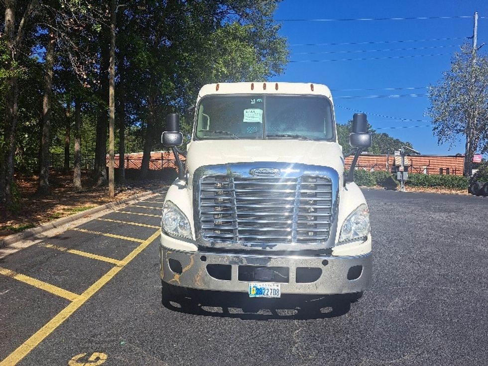 Flatbed Truck-Light and Medium Duty Trucks-Freightliner-2018-Cascadia X12564S-Atlanta-GA-175,303\n\t\tmiles-$ 99,500 - Image 2
