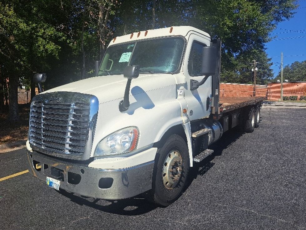 Flatbed Truck-Light and Medium Duty Trucks-Freightliner-2018-Cascadia X12564S-Atlanta-GA-175,303\n\t\tmiles-$ 99,500 - Image 3