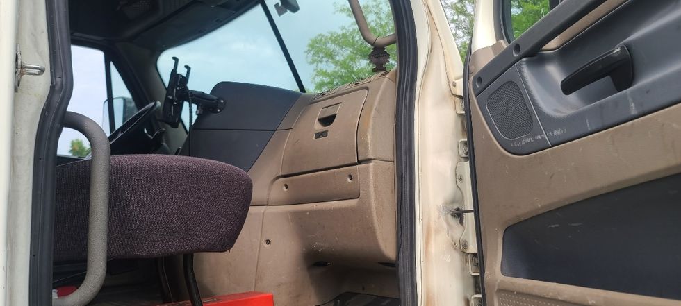 Flatbed Truck-Light and Medium Duty Trucks-Freightliner-2018-Cascadia X12564S-Atlanta-GA-257,521\n\t\tmiles-$ 104,750 - Image 20