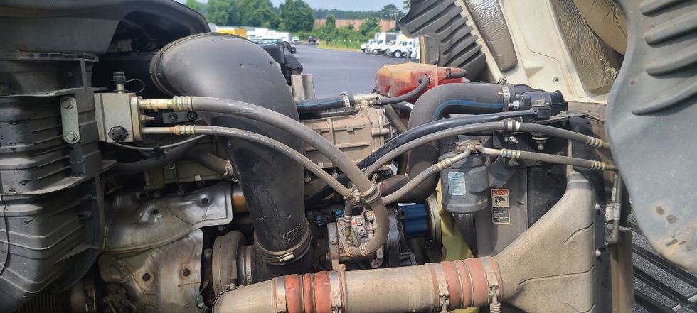 Flatbed Truck-Light and Medium Duty Trucks-Freightliner-2018-Cascadia X12564S-Atlanta-GA-257,521\n\t\tmiles-$ 104,750 - Image 23