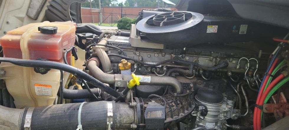 Flatbed Truck-Light and Medium Duty Trucks-Freightliner-2018-Cascadia X12564S-Atlanta-GA-257,521\n\t\tmiles-$ 104,750 - Image 24