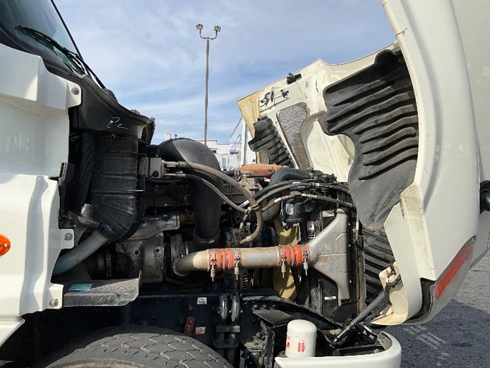 Flatbed Truck-Light and Medium Duty Trucks-Freightliner-2018-Cascadia X12564S-Conyers-GA-263,909\n\t\tmiles-$ 97,250 - Image 22