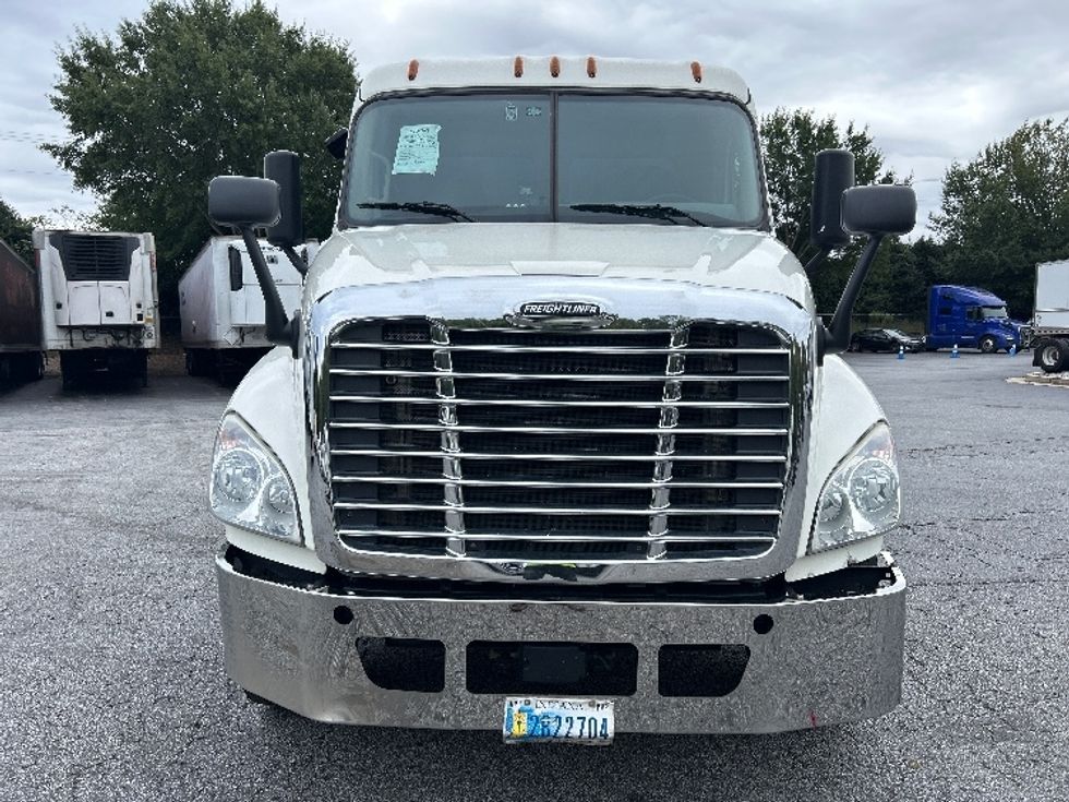 Flatbed Truck-Light and Medium Duty Trucks-Freightliner-2018-Cascadia X12564S-Duluth-GA-233,233\n\t\tmiles-$ 101,000 - Image 2