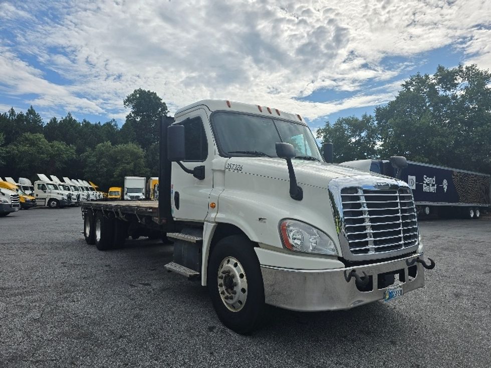 Flatbed Truck-Light and Medium Duty Trucks-Freightliner-2018-Cascadia X12564S-Duluth-GA-245,491\n\t\tmiles-$ 105,500 - Image 1