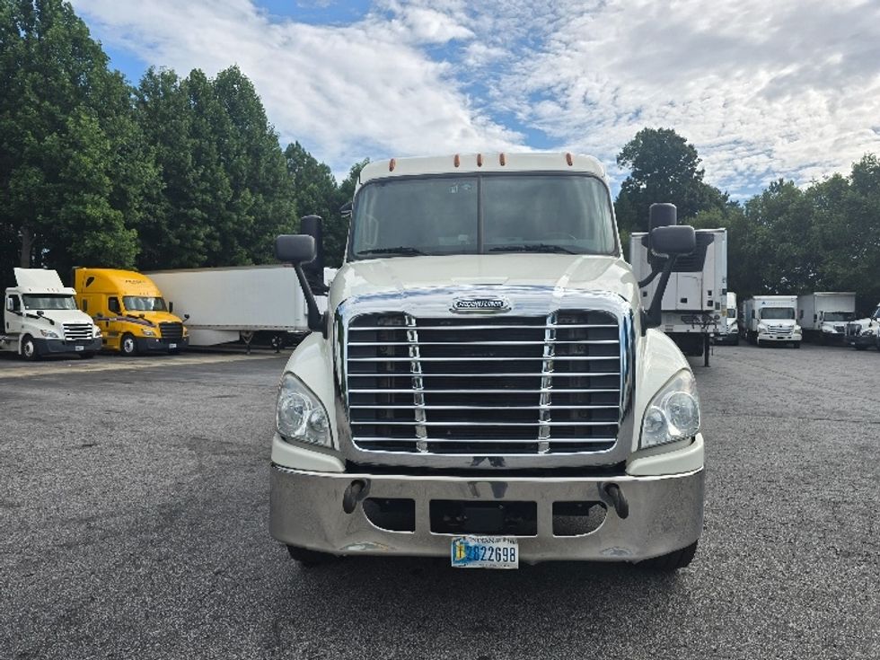 Flatbed Truck-Light and Medium Duty Trucks-Freightliner-2018-Cascadia X12564S-Duluth-GA-245,491\n\t\tmiles-$ 105,500 - Image 2