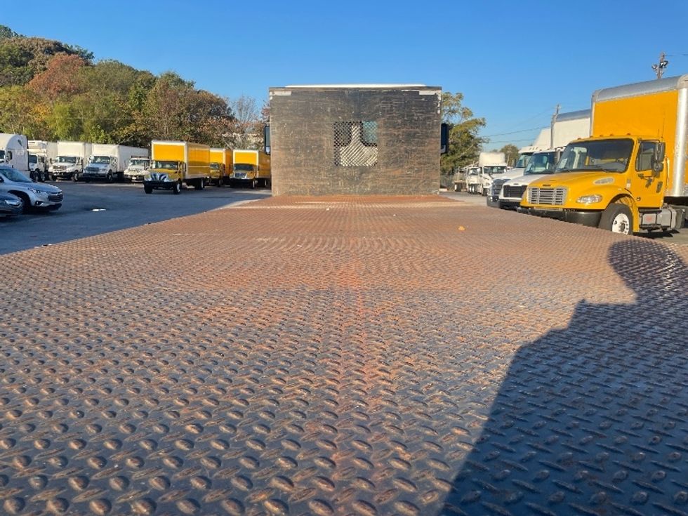 Flatbed Truck-Light and Medium Duty Trucks-Freightliner-2018-Cascadia X12564S-Forest Park-GA-235,561\n\t\tmiles-$ 101,000 - Image 10