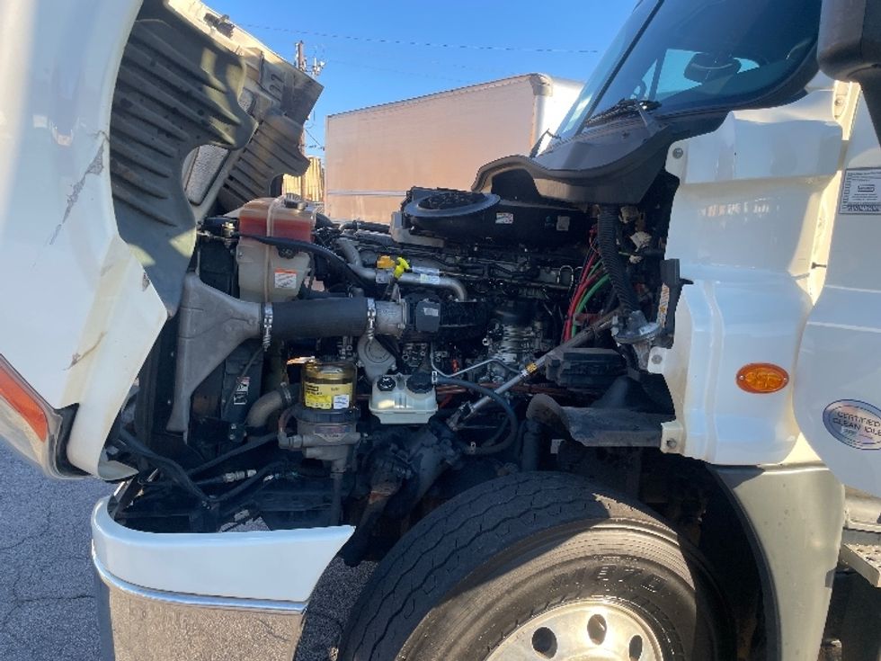 Flatbed Truck-Light and Medium Duty Trucks-Freightliner-2018-Cascadia X12564S-Forest Park-GA-235,561\n\t\tmiles-$ 101,000 - Image 24