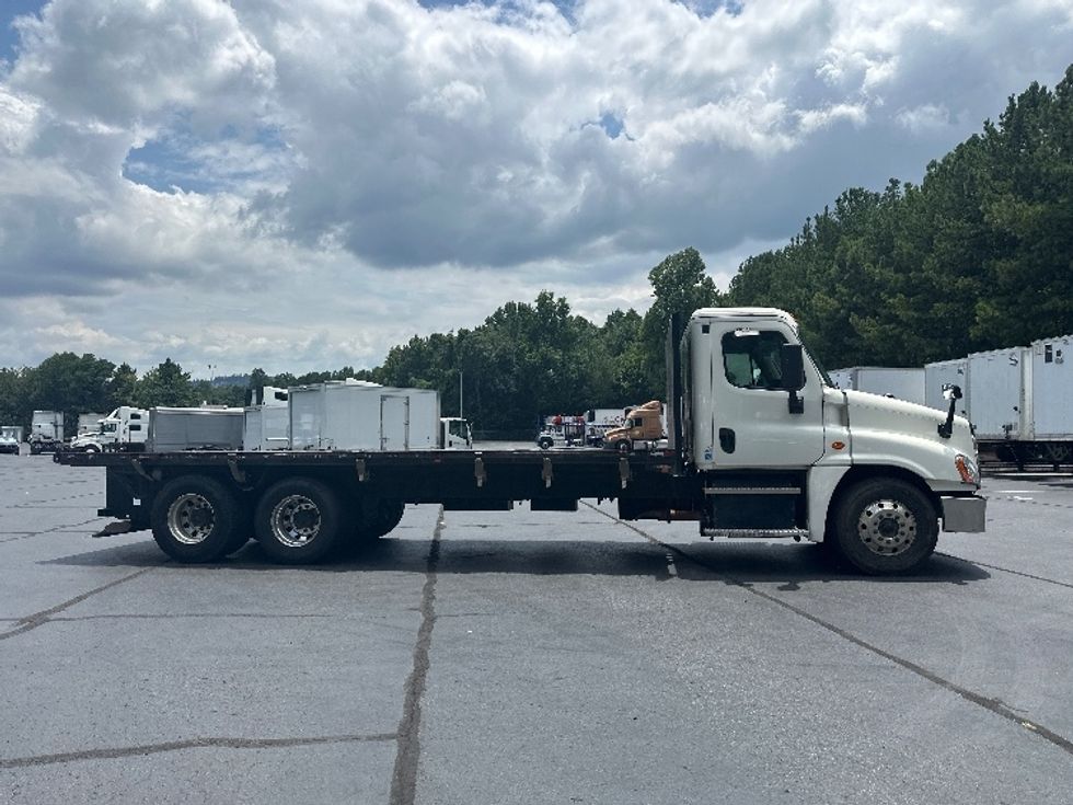 Flatbed Truck-Light and Medium Duty Trucks-Freightliner-2018-Cascadia X12564S-Kennesaw-GA-198,990\n\t\tmiles-$ 103,000 - Image 11