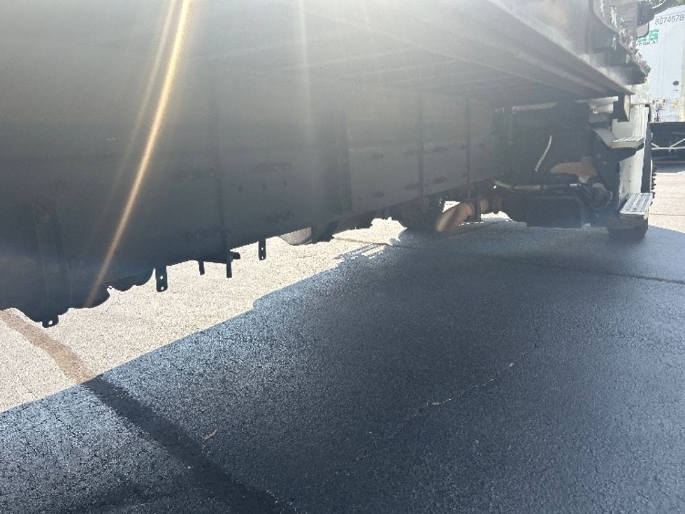 Flatbed Truck-Light and Medium Duty Trucks-Freightliner-2018-Cascadia X12564S-Kennesaw-GA-204,735\n\t\tmiles-$ 102,750 - Image 10