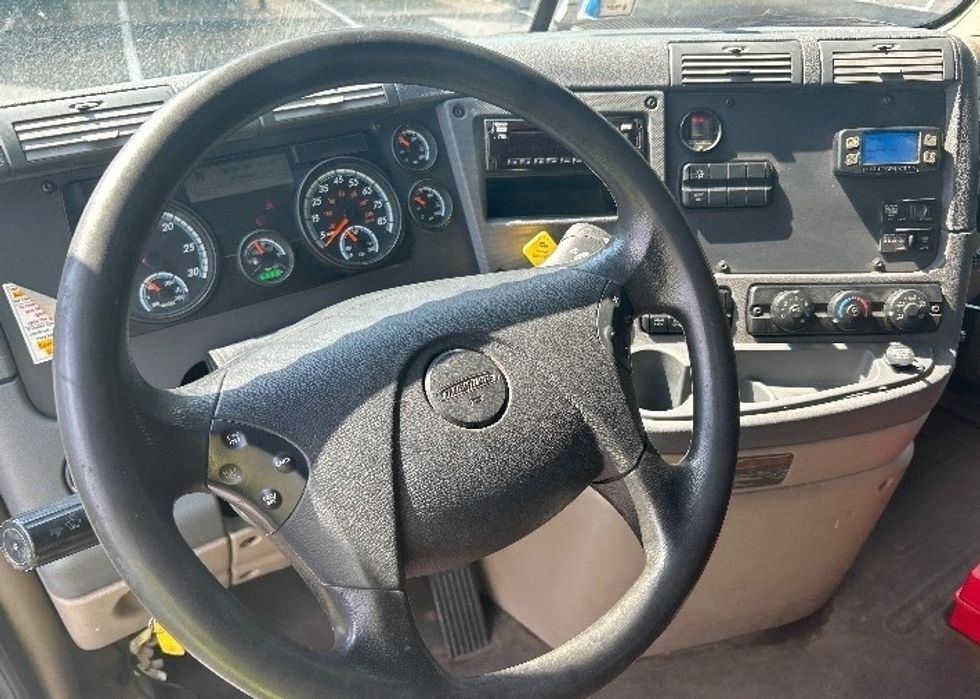 Flatbed Truck-Light and Medium Duty Trucks-Freightliner-2018-Cascadia X12564S-Kennesaw-GA-204,735\n\t\tmiles-$ 102,750 - Image 13