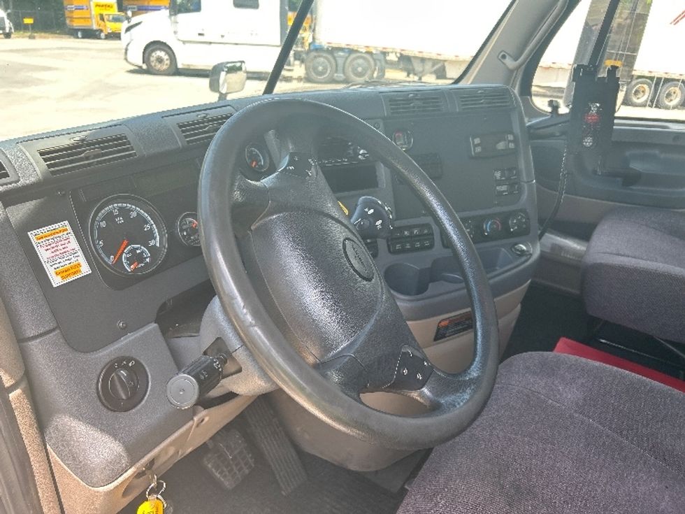 Flatbed Truck-Light and Medium Duty Trucks-Freightliner-2018-Cascadia X12564S-Kennesaw-GA-224,879\n\t\tmiles-$ 106,500 - Image 13